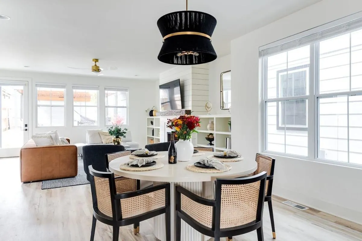 The Ashland House - Stylish Design, Backyard Oasis Villa Nashville Nyaraló